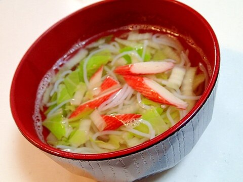 白菜と糸蒟蒻とかにかまのお吸い物♬